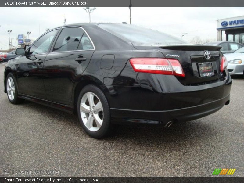 Black / Dark Charcoal 2010 Toyota Camry SE