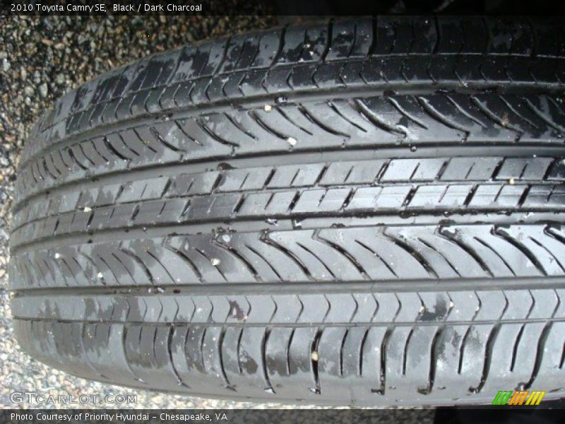 Black / Dark Charcoal 2010 Toyota Camry SE