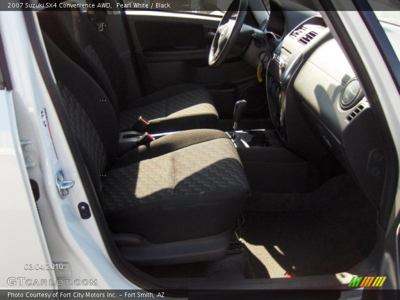 Pearl White / Black 2007 Suzuki SX4 Convenience AWD