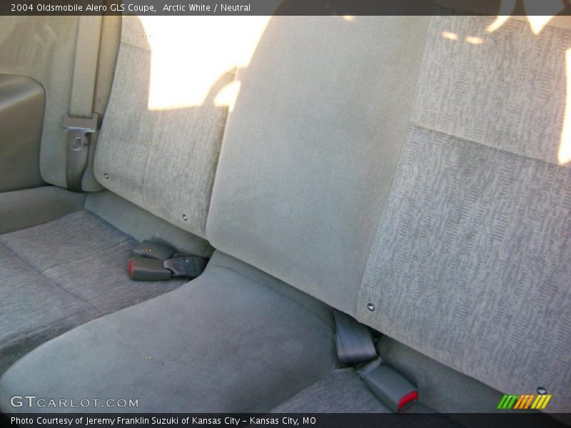 Arctic White / Neutral 2004 Oldsmobile Alero GLS Coupe