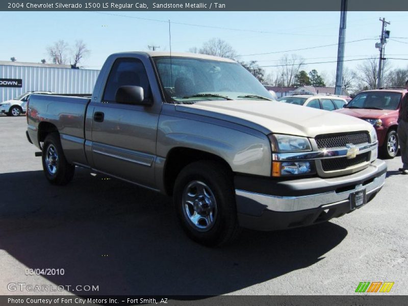 Sandstone Metallic / Tan 2004 Chevrolet Silverado 1500 LS Regular Cab