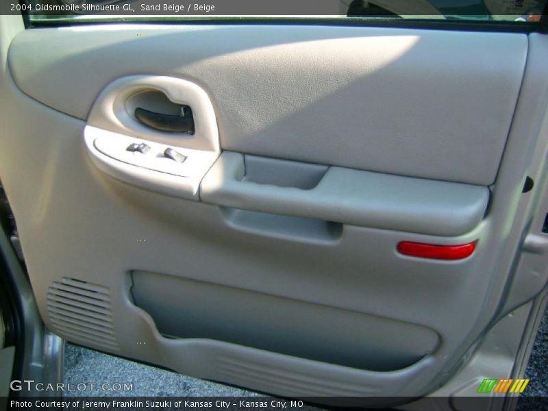 Sand Beige / Beige 2004 Oldsmobile Silhouette GL