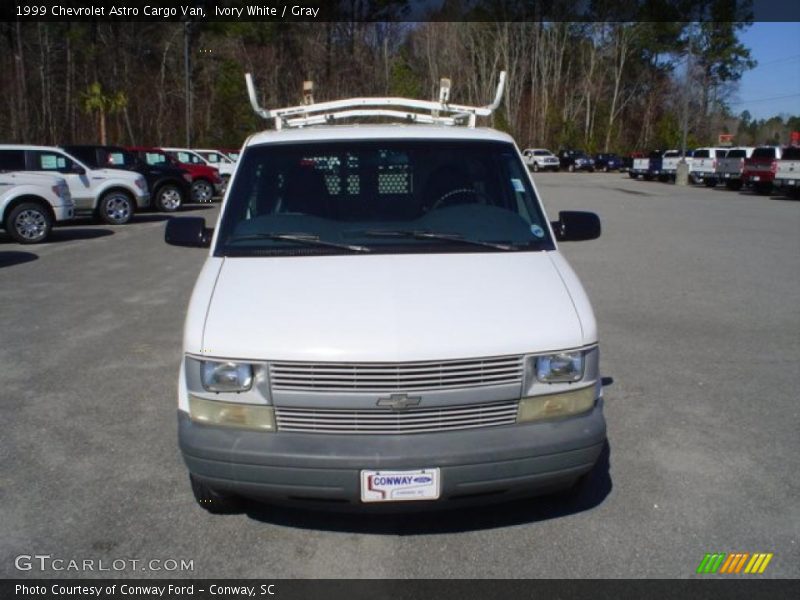 Ivory White / Gray 1999 Chevrolet Astro Cargo Van