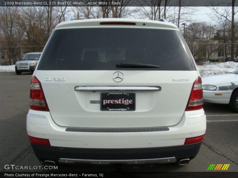 Arctic White / Black 2009 Mercedes-Benz GL 320 BlueTEC 4Matic