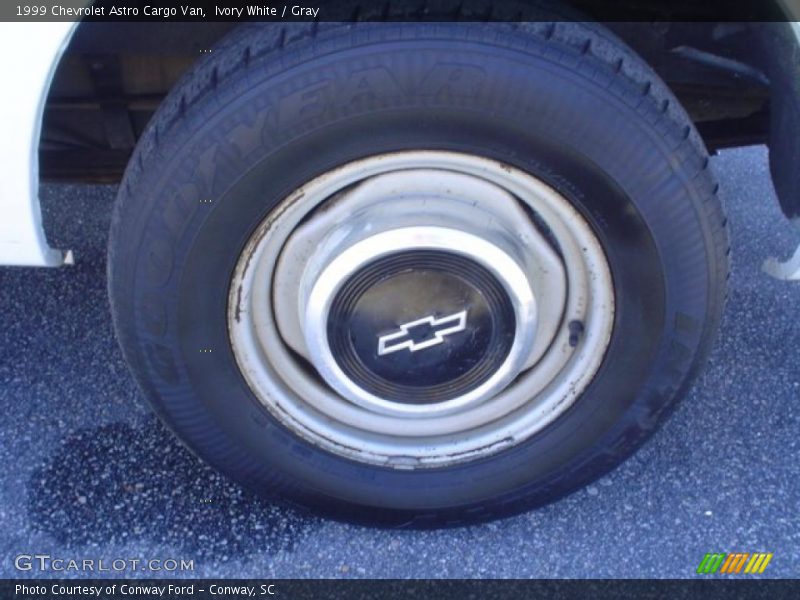 Ivory White / Gray 1999 Chevrolet Astro Cargo Van