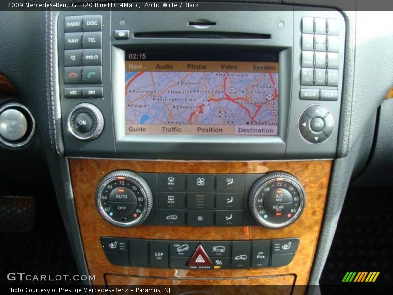 Arctic White / Black 2009 Mercedes-Benz GL 320 BlueTEC 4Matic
