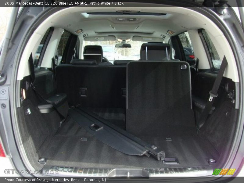Arctic White / Black 2009 Mercedes-Benz GL 320 BlueTEC 4Matic