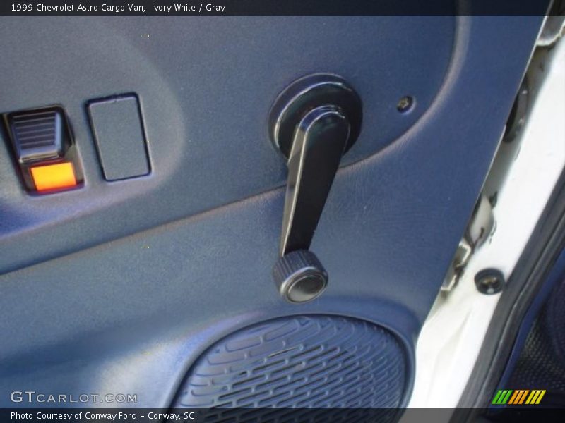 Ivory White / Gray 1999 Chevrolet Astro Cargo Van
