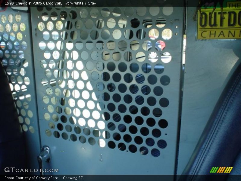 Ivory White / Gray 1999 Chevrolet Astro Cargo Van