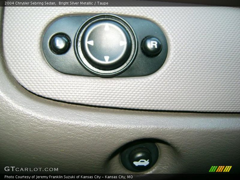 Bright Silver Metallic / Taupe 2004 Chrysler Sebring Sedan