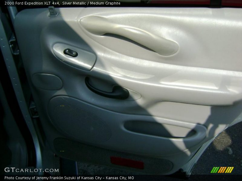 Silver Metallic / Medium Graphite 2000 Ford Expedition XLT 4x4