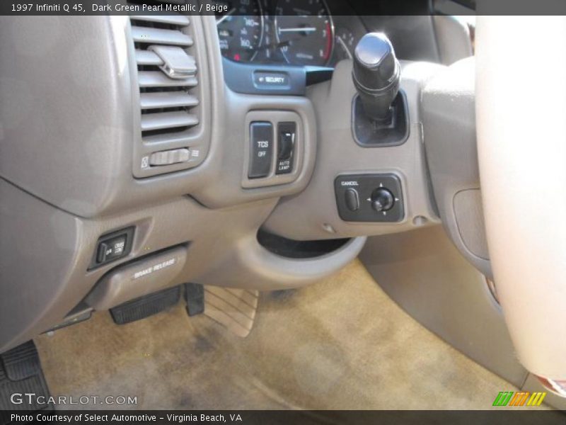 Dark Green Pearl Metallic / Beige 1997 Infiniti Q 45