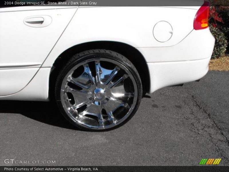 Stone White / Dark Slate Gray 2004 Dodge Intrepid SE