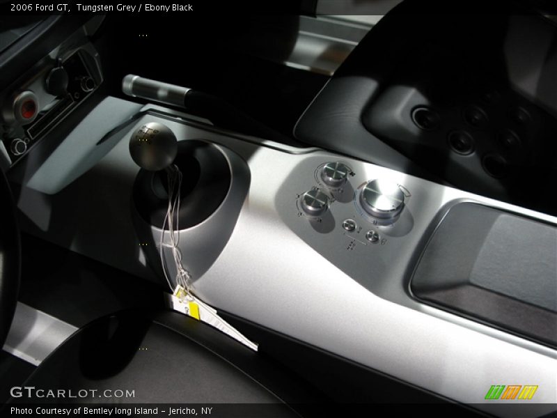 Controls of 2006 GT 