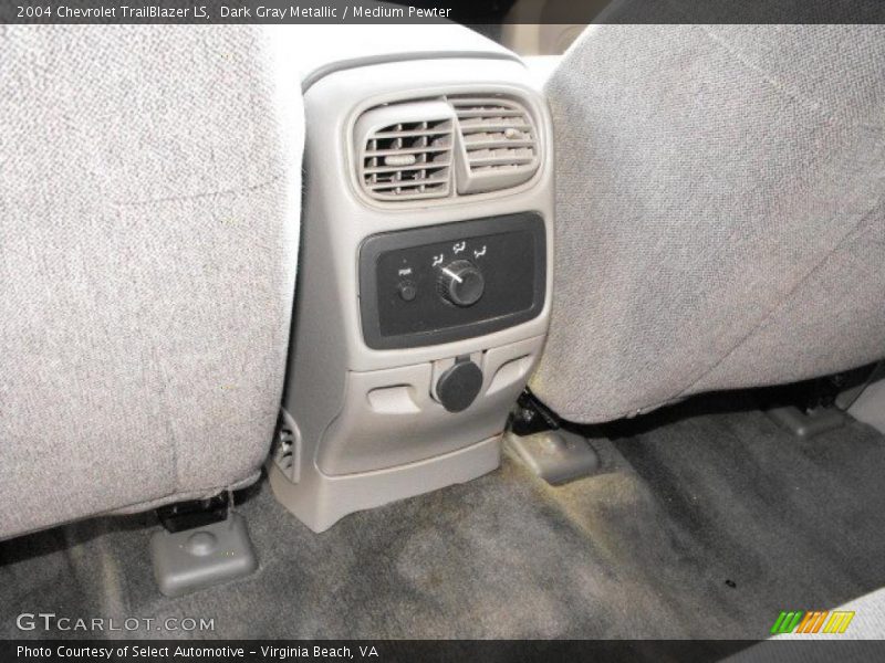 Dark Gray Metallic / Medium Pewter 2004 Chevrolet TrailBlazer LS