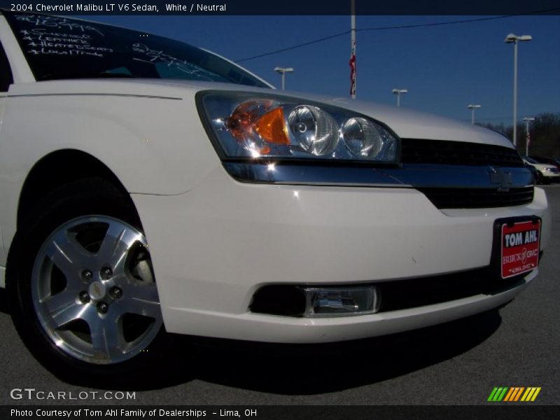 White / Neutral 2004 Chevrolet Malibu LT V6 Sedan