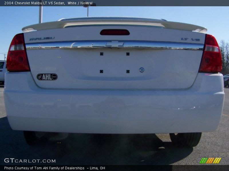 White / Neutral 2004 Chevrolet Malibu LT V6 Sedan