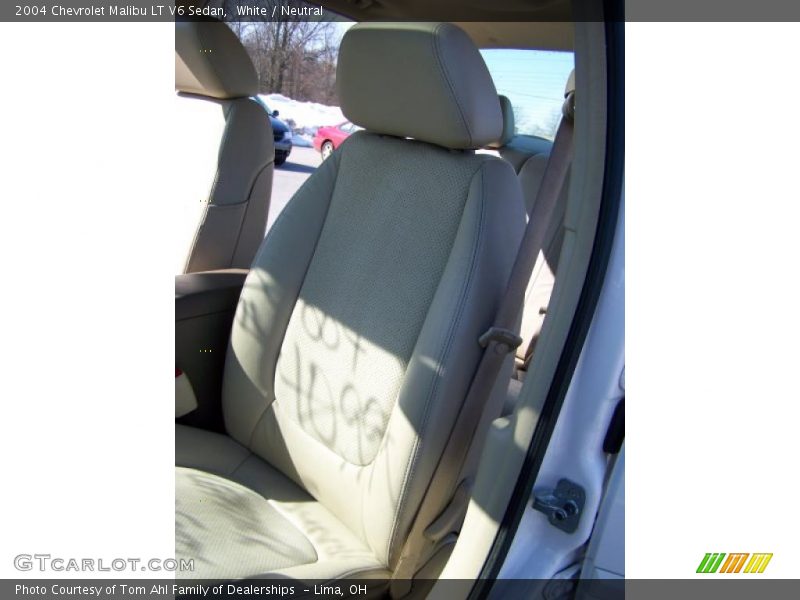 White / Neutral 2004 Chevrolet Malibu LT V6 Sedan