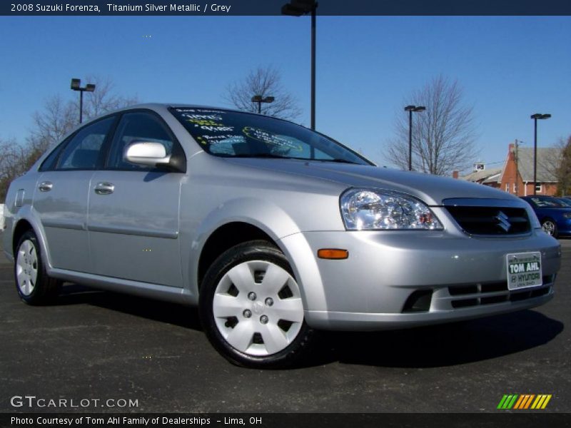 Titanium Silver Metallic / Grey 2008 Suzuki Forenza