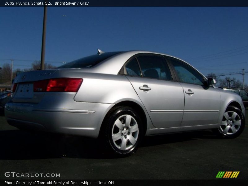 Bright Silver / Gray 2009 Hyundai Sonata GLS