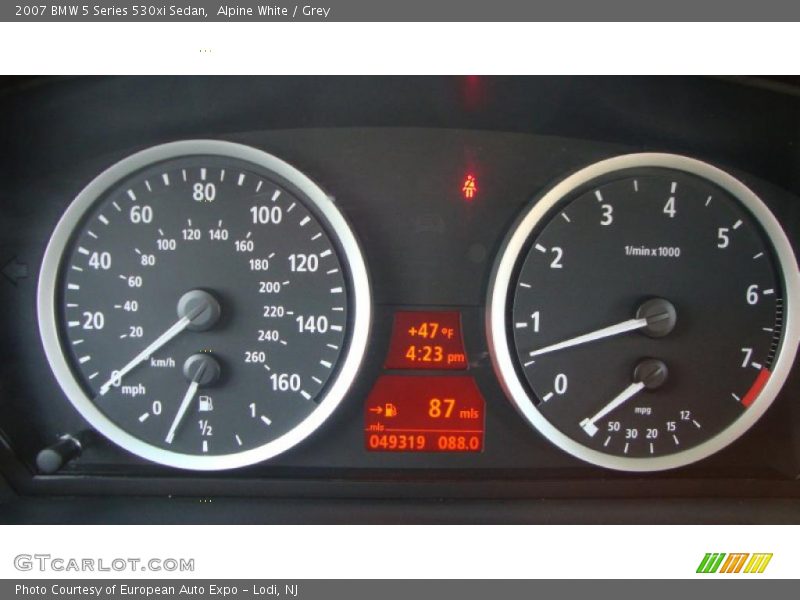 Alpine White / Grey 2007 BMW 5 Series 530xi Sedan