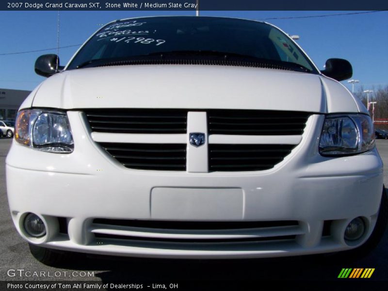 Stone White / Medium Slate Gray 2007 Dodge Grand Caravan SXT