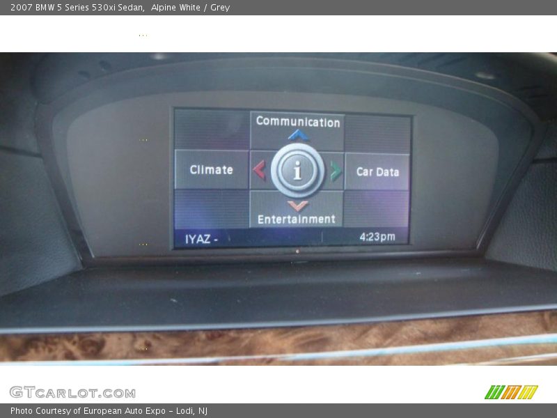 Alpine White / Grey 2007 BMW 5 Series 530xi Sedan