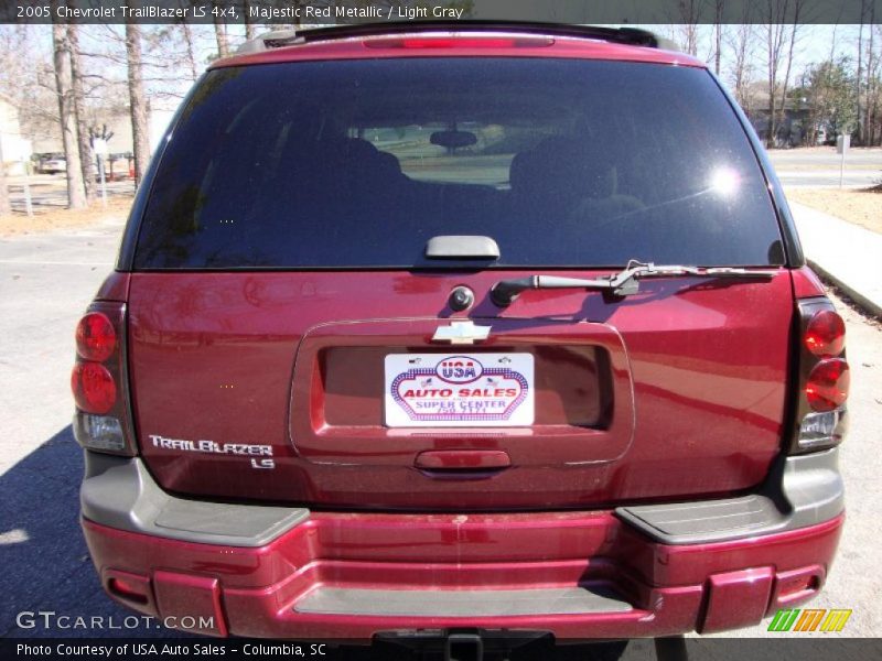 Majestic Red Metallic / Light Gray 2005 Chevrolet TrailBlazer LS 4x4