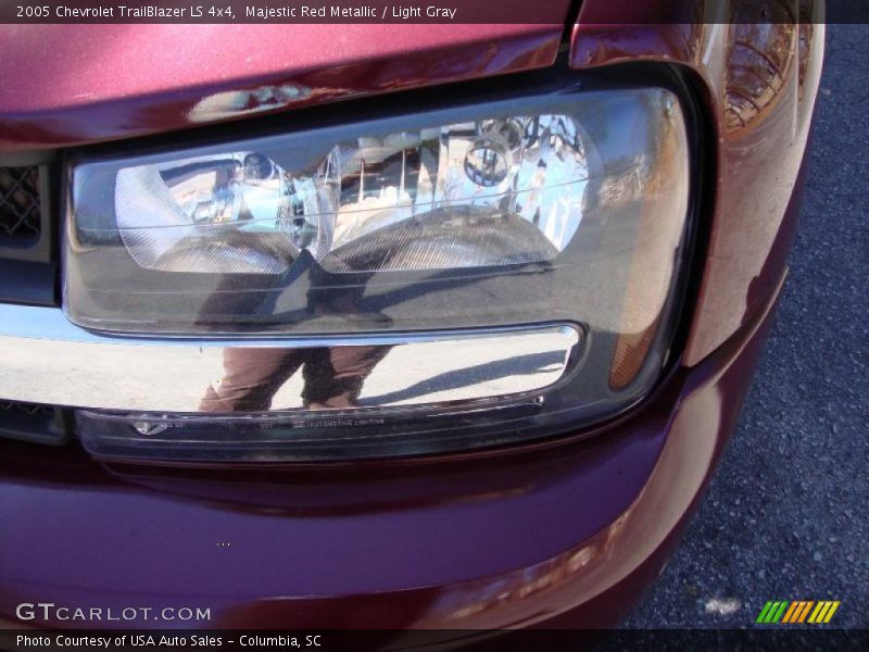 Majestic Red Metallic / Light Gray 2005 Chevrolet TrailBlazer LS 4x4