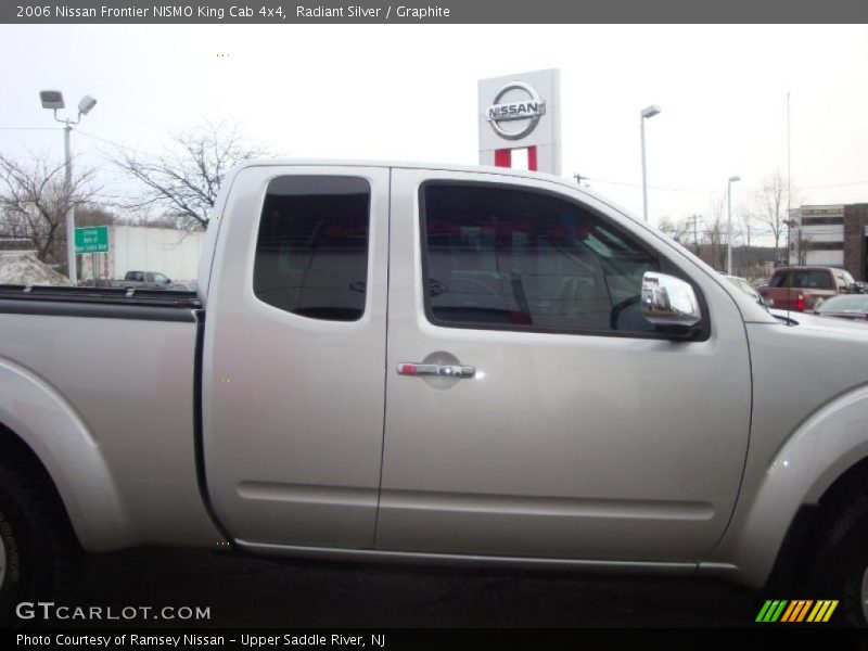 Radiant Silver / Graphite 2006 Nissan Frontier NISMO King Cab 4x4