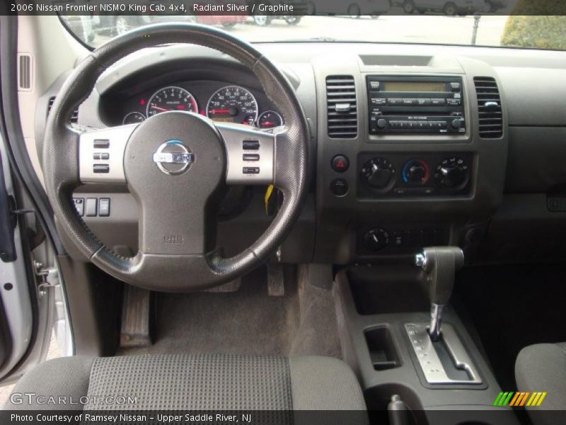 Radiant Silver / Graphite 2006 Nissan Frontier NISMO King Cab 4x4