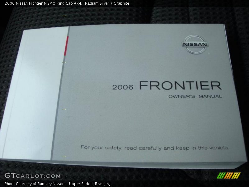 Radiant Silver / Graphite 2006 Nissan Frontier NISMO King Cab 4x4