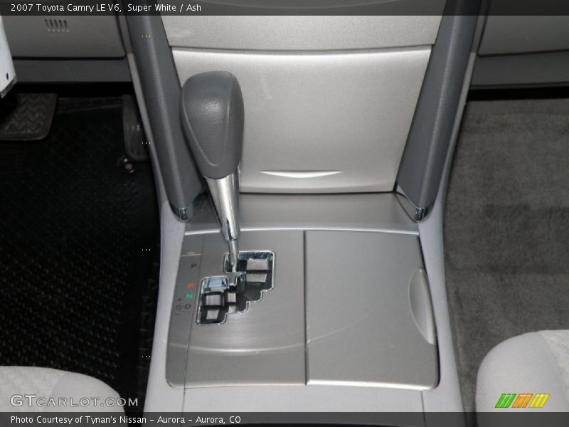 Super White / Ash 2007 Toyota Camry LE V6