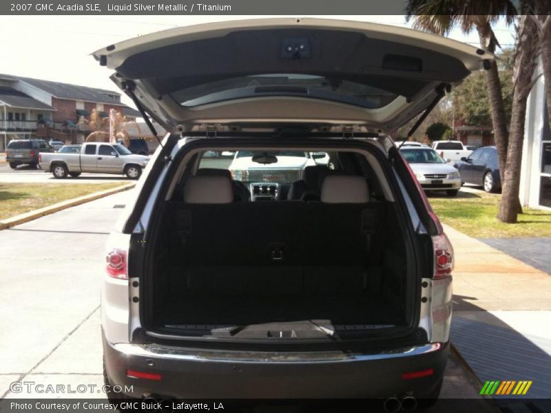 Liquid Silver Metallic / Titanium 2007 GMC Acadia SLE