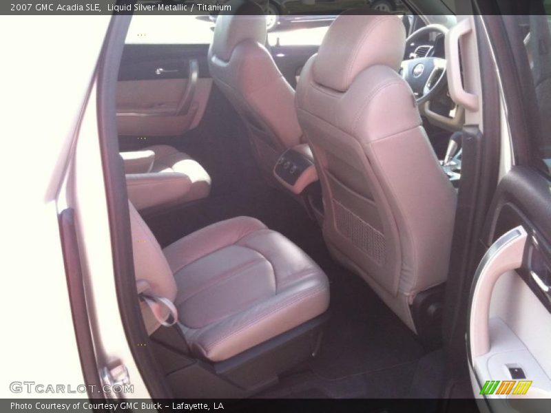 Liquid Silver Metallic / Titanium 2007 GMC Acadia SLE