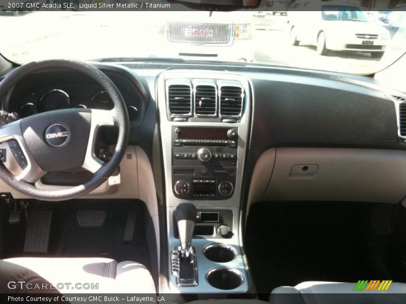 Liquid Silver Metallic / Titanium 2007 GMC Acadia SLE
