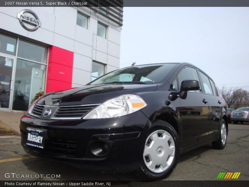 Super Black / Charcoal 2007 Nissan Versa S