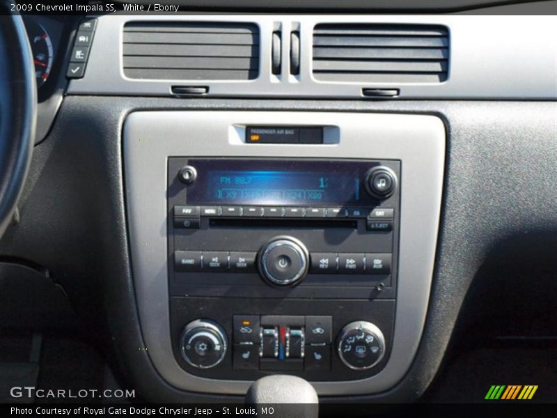 White / Ebony 2009 Chevrolet Impala SS
