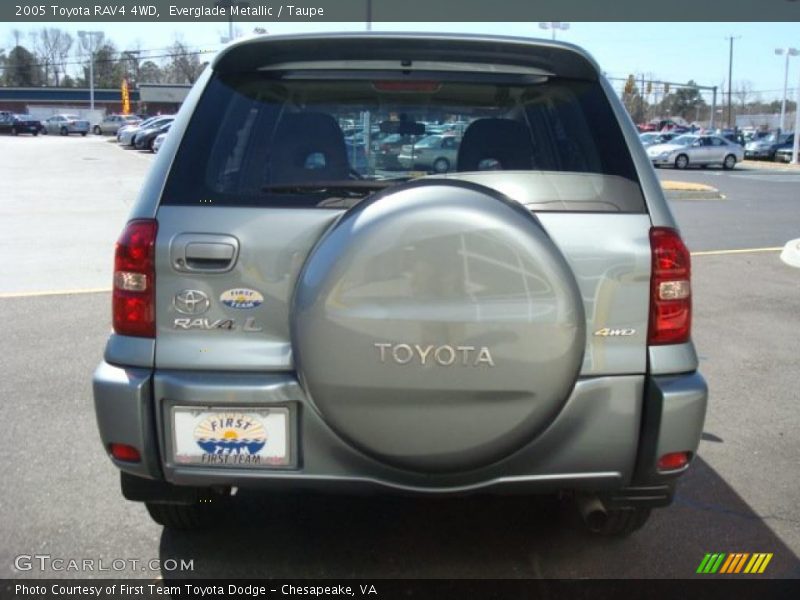 Everglade Metallic / Taupe 2005 Toyota RAV4 4WD