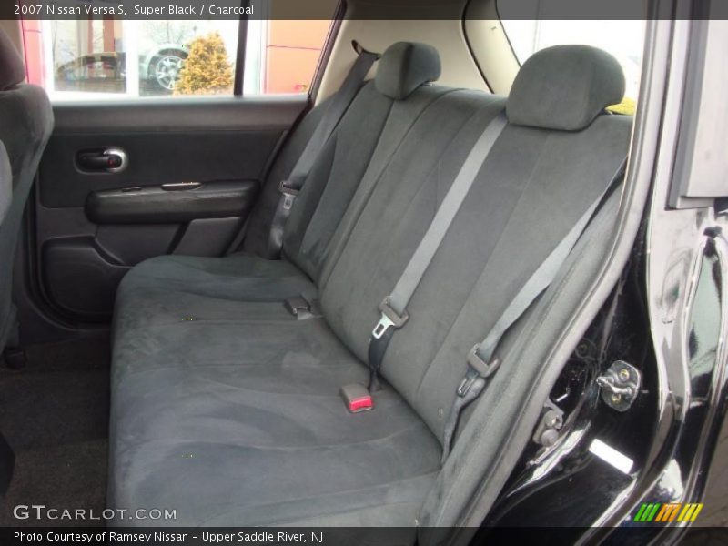 Super Black / Charcoal 2007 Nissan Versa S