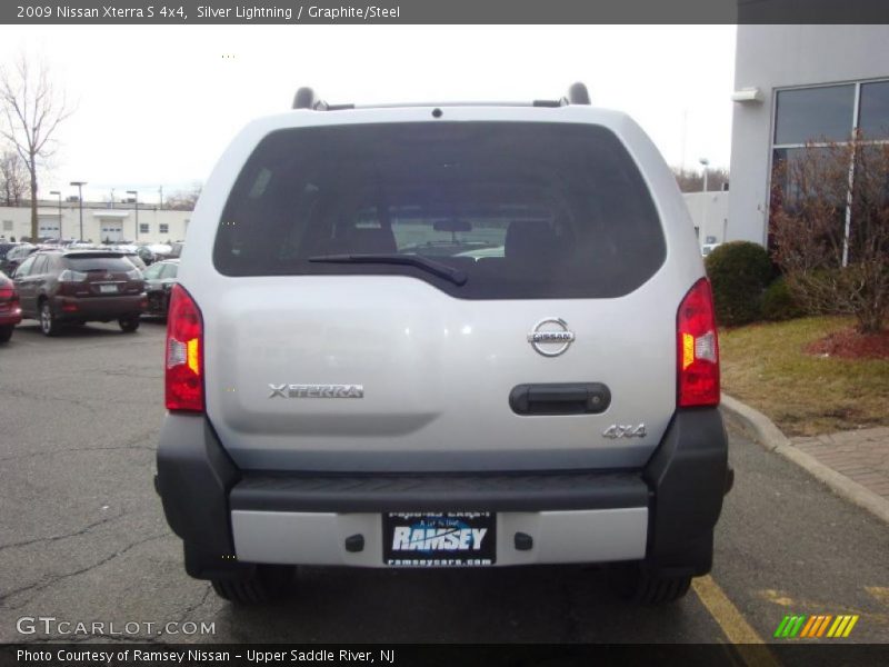 Silver Lightning / Graphite/Steel 2009 Nissan Xterra S 4x4