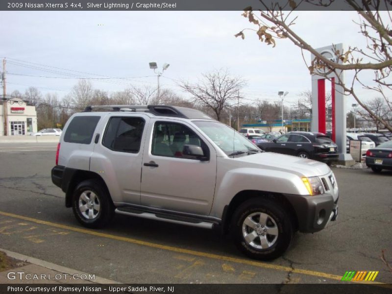 Silver Lightning / Graphite/Steel 2009 Nissan Xterra S 4x4