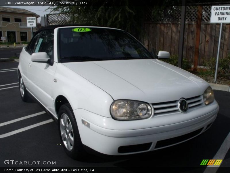 Cool White / Black 2002 Volkswagen Cabrio GLX