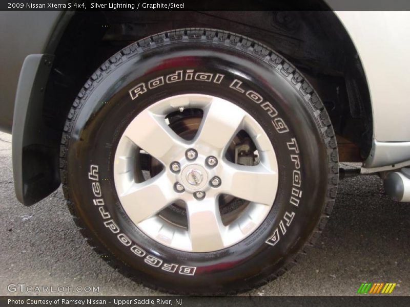 Silver Lightning / Graphite/Steel 2009 Nissan Xterra S 4x4