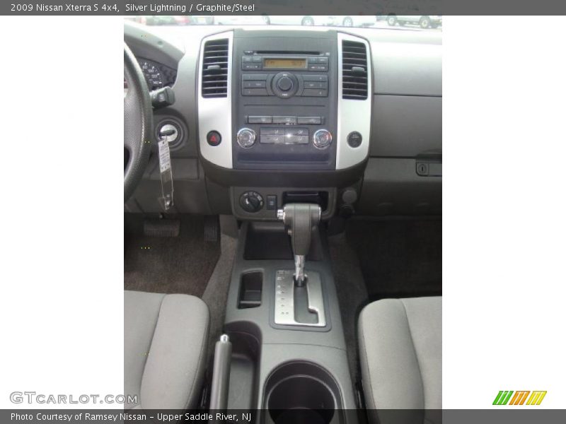 Silver Lightning / Graphite/Steel 2009 Nissan Xterra S 4x4