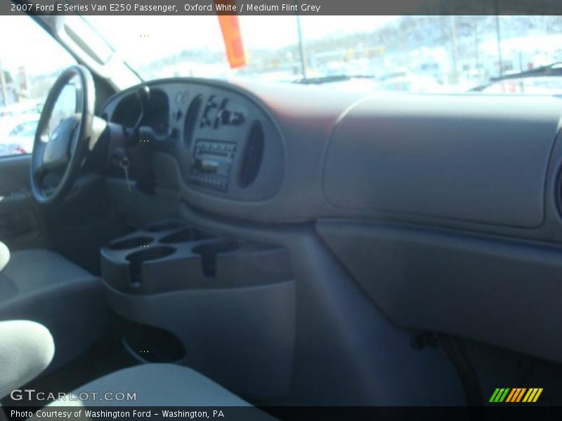 Oxford White / Medium Flint Grey 2007 Ford E Series Van E250 Passenger