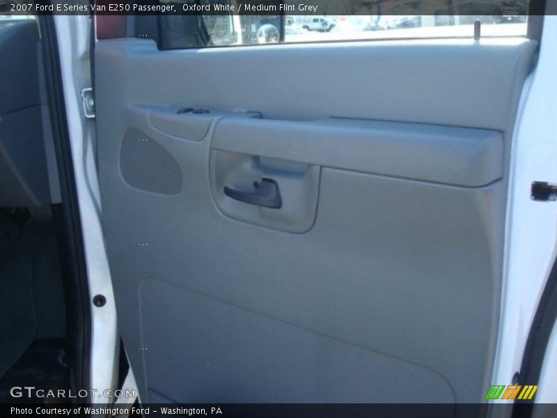 Oxford White / Medium Flint Grey 2007 Ford E Series Van E250 Passenger