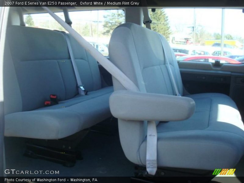 Oxford White / Medium Flint Grey 2007 Ford E Series Van E250 Passenger