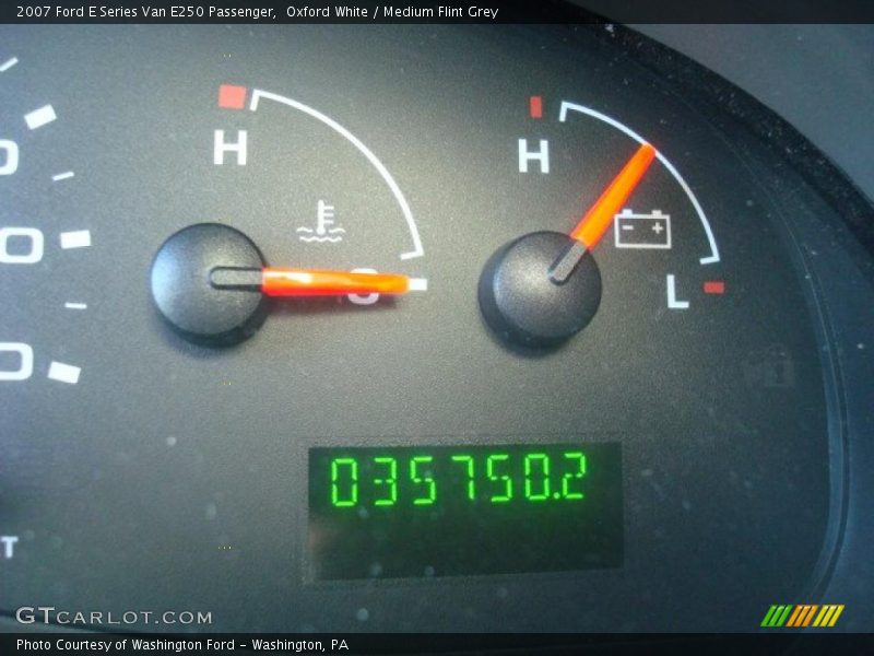 Oxford White / Medium Flint Grey 2007 Ford E Series Van E250 Passenger