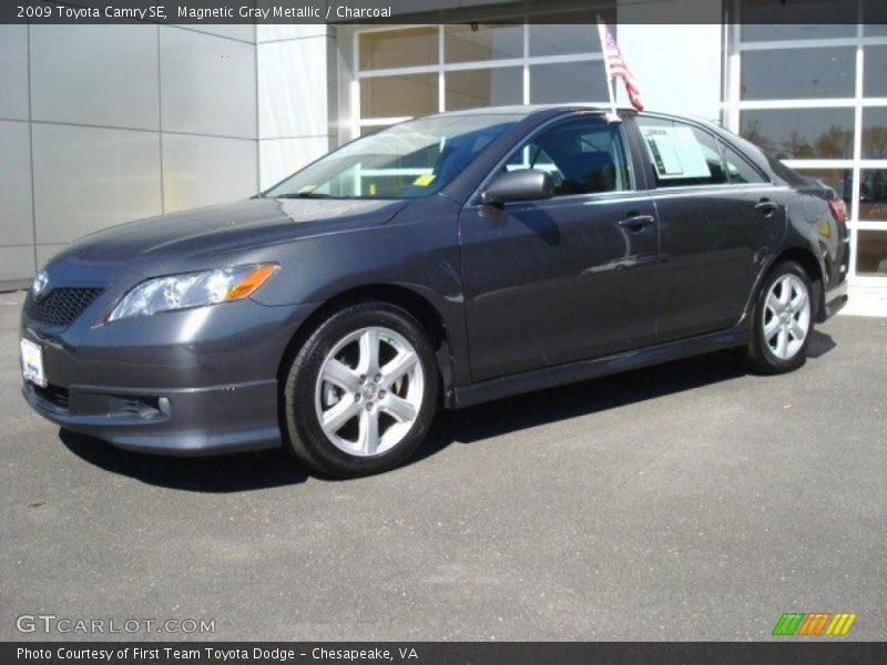 Magnetic Gray Metallic / Charcoal 2009 Toyota Camry SE